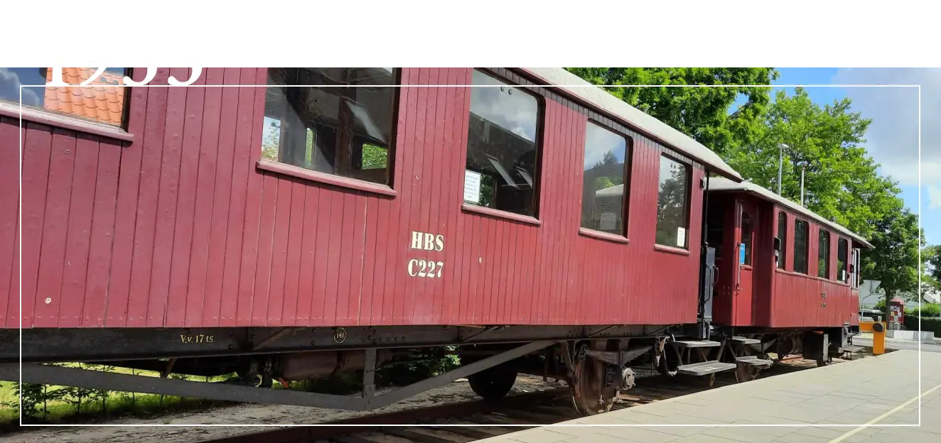 Et billede af de røde veteranvogne